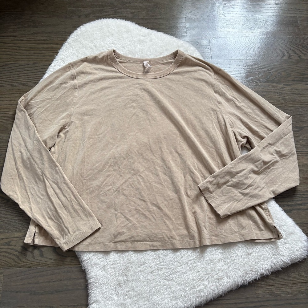 LULULEMON ATHLETICA tan side slit long sleeve top